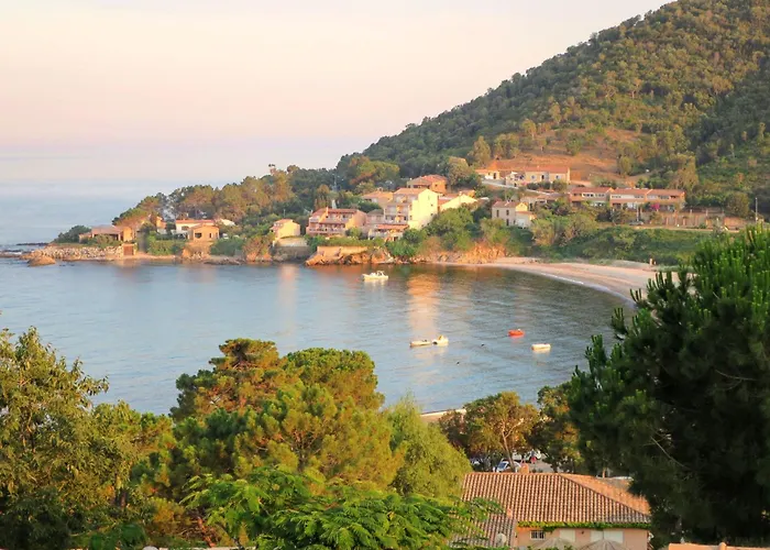 公寓 Le Telemaque 2 Pieces Mezzanine By Interhome *